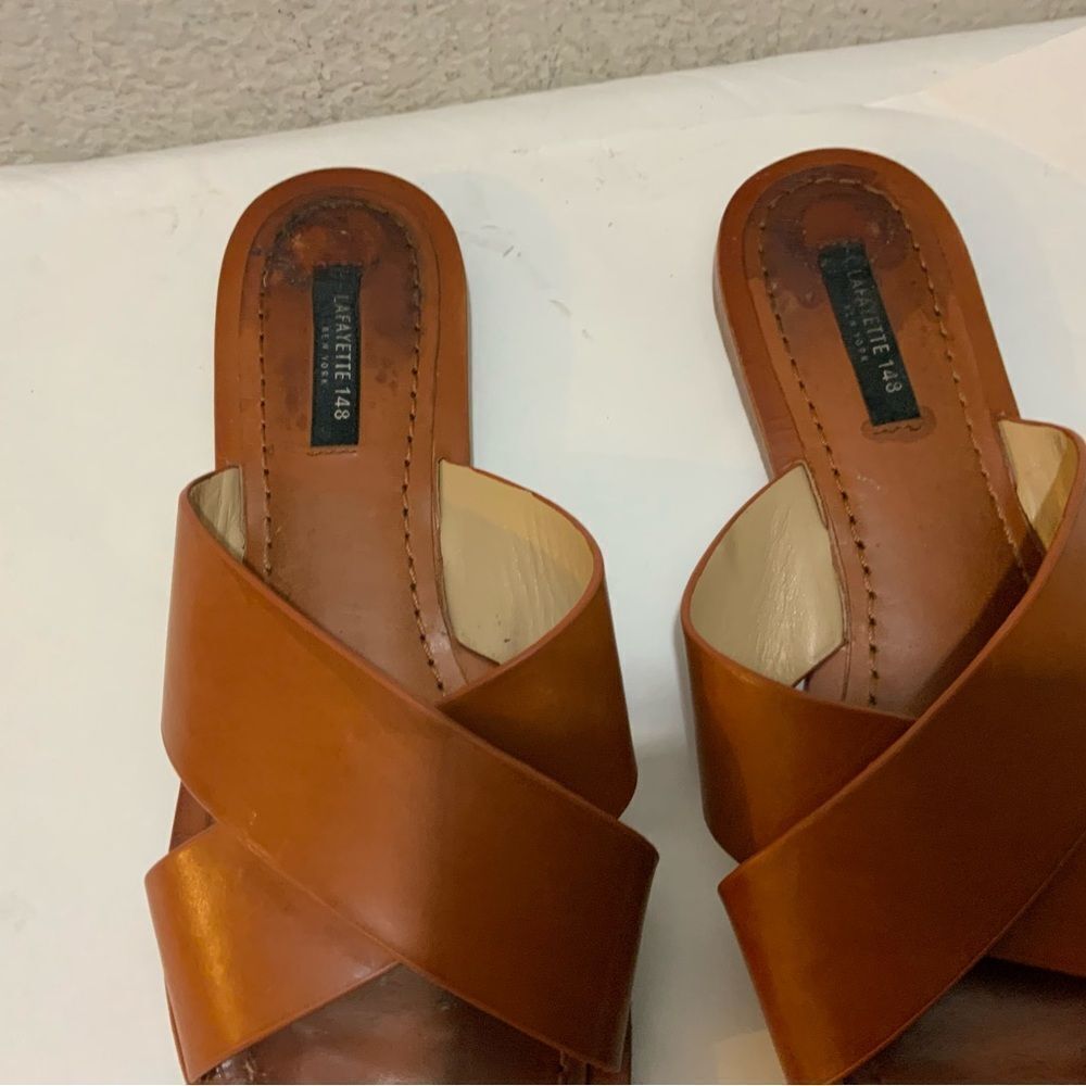 Lafayette 148 New York Women  leather sandal size 8M - Picture 9 of 10